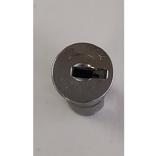 Late Right Door Handle Lock Cylinder - used