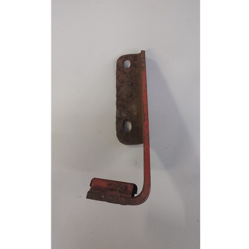 Left Rear Bumper Bracket - used