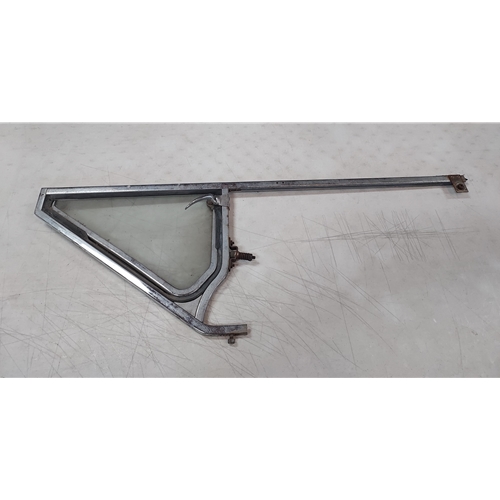 Right Vent Window Assembly - used