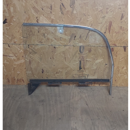 Right Late Side Glass Assembly - A - used